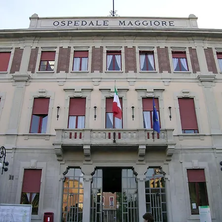 Bilocale Elegante In Centro Fonderie 15 Parma